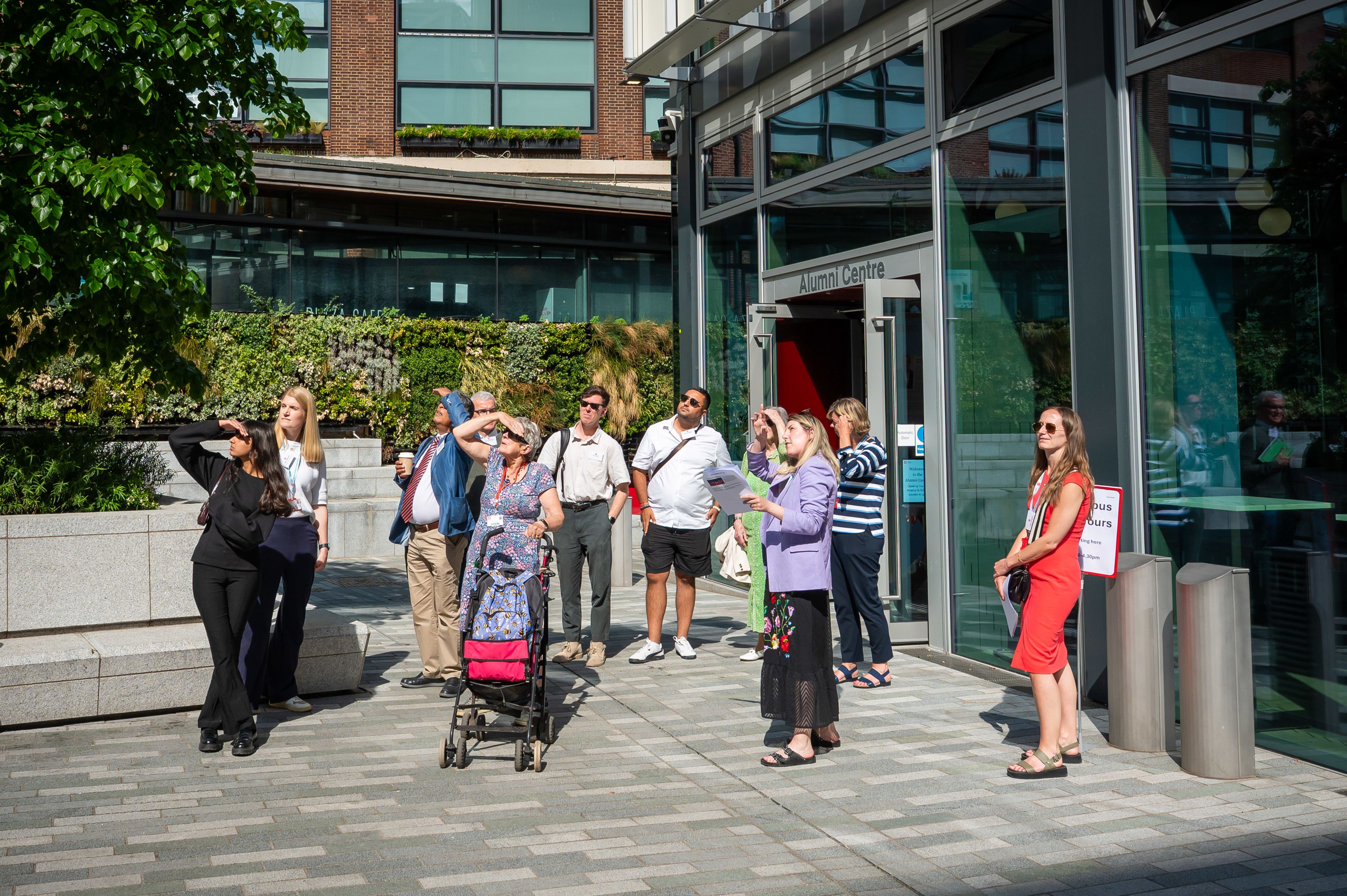 Donors in front of the Alumni Centre
